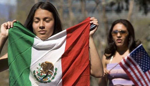MIGRANTES MEXICANOS EN EE. UU. PRESENTAN PROPUESTAS PARA DEFENDERSE ANTE POSIBLES DEPORTACIONES MASIVAS