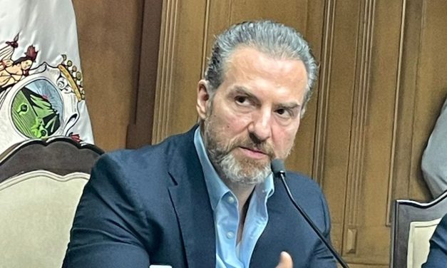 ADRIÁN DE LA GARZA BUSCARÁ MÁS REUNIONES CON LA PRESIDENTA