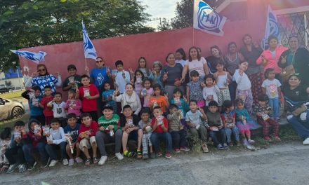 AILE TAMEZ RECORRE CADEREYTA LLEVANDO APOYO Y ALEGRÍA A SU DISTRITO