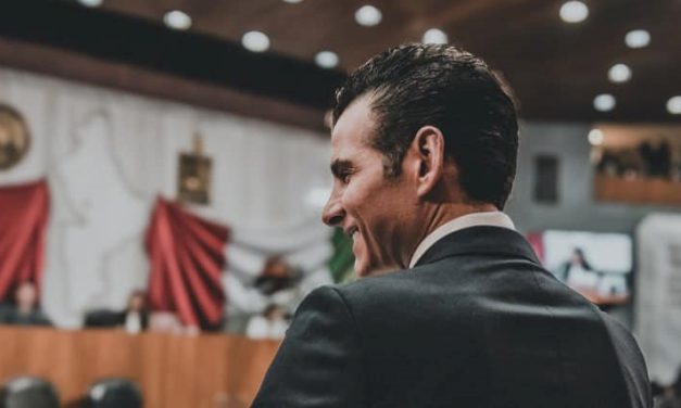 MIKE FLORES CELEBRA APROBACIÓN DE PRESUPUESTO Y FISCAL EN NUEVO LEÓN