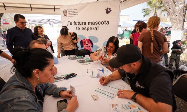 DAVID DE LA PEÑA MARROQUÍN IMPULSA ADOPCIÓN RESPONSABLE EN SANTIAGO