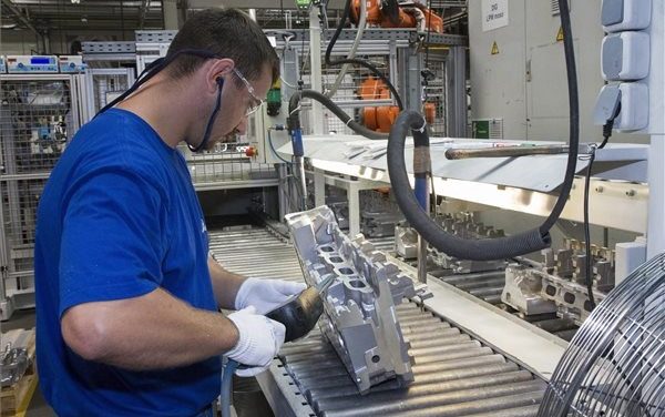 NEMAK ANALIZARÁ MOVER PRODUCCIÓN DE AUTOPARTES A EU SI TRUMP IMPONE ARANCELES
