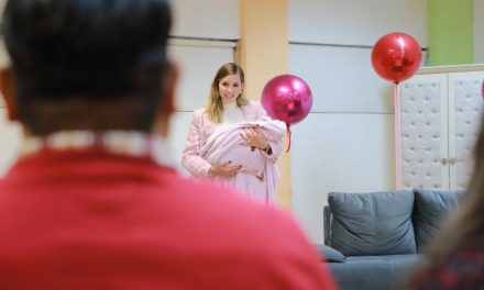 MARIANA RODRÍGUEZ CELEBRA CON 10 FAMILIAS LA CONCLUSIÓN DE SU PROCESO DE ADOPCIÓN