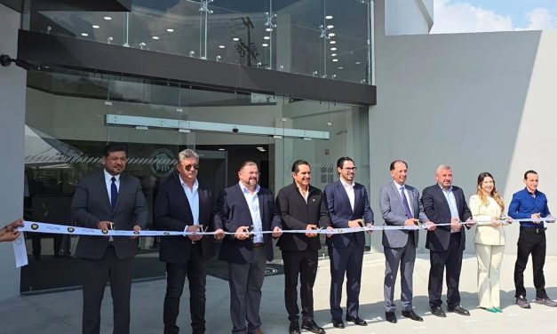 DAVID DE LA PEÑA INAUGURA EL CENTRO DE JUSTICIA EN SANTIAGO PARA MEJORAR LA ATENCIÓN DE LA CIUDADANÍA