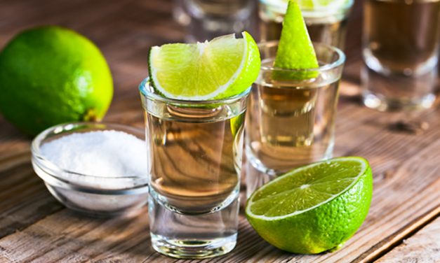NUEVOS ARANCELES ESTADOUNIDENSES PONEN EN RIESGO AL TEQUILA MEXICANO