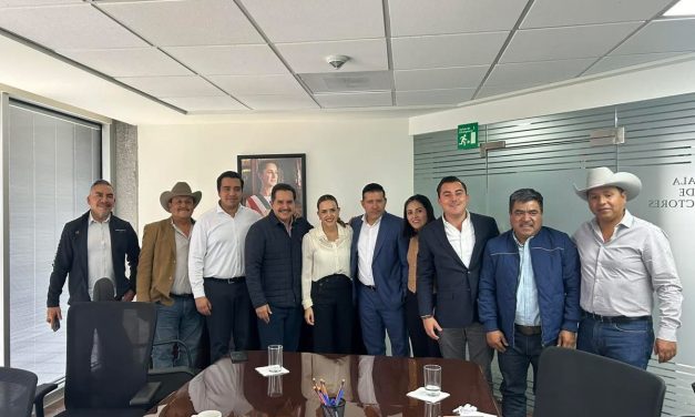 JUAN ESPINOZA EGUÍA GESTIONA REGULARIZACIÓN DE POZOS Y SUBSIDIOS PARA EL CAMPO ANTE CONAGUA