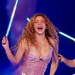 SHAKIRA SUSPENDE CONCIERTO EN CHILE POR FALLAS EN EL MONTAJE DEL ESCENARIO