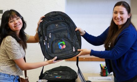 MAURICIO FERNÁNDEZ ENTREGA MOCHILAS A ESTUDIANTES DEL MUNICIPIO DE SAN PEDRO