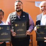 CARLOS RODRÍGUEZ RECIBE FUNDOS LEGALES PARA REGULARIZAR   PROPIEDADES EN CADEREYTA PARA MÁS DE 350 FAMILIAS