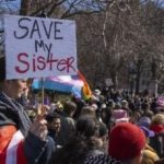 FEMINISTAS EN EE.UU. LANZAN CONSIGNAS CONTRA DONALD TRUMP EN EL DÍA INTERNACIONAL DE LA MUJER