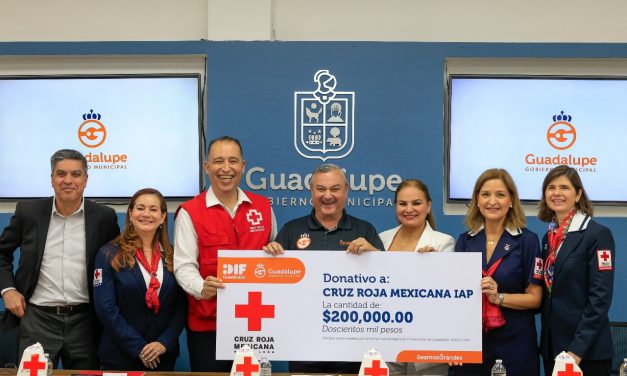 HÉCTOR GARCÍA ENTREGA DONATIVO A LA CRUZ ROJA Y PIDE SOLIDARIDAD CIUDADANA