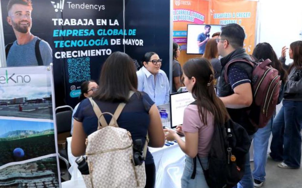 FEDERICO ROJAS VELOQUIO INVITA A ESTUDIANTES A LA FERIA LABORAL UANL 2025 CON MÁS DE 200 VACANTES