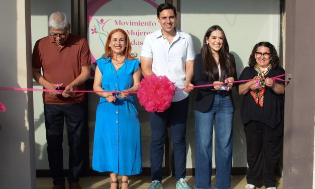 CÉSAR GARZA INAUGURA CASA DEL MOVIMIENTO DE MUJERES JUBILADAS EN APODACA