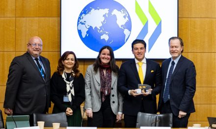 LA ORGANIZACIÓN PARA LA COOPERACIÓN Y EL DESARROLLO ECONÓMICO RECONOCE A NUEVO LEÓN POR SU AVANCE DIGITAL CON “NLÍNEA”