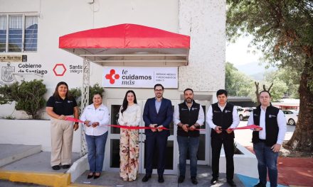 DAVID DE LA PEÑA INAUGURA NUEVO CONSULTORIO MÉDICO EN EL MUNICIPIO DE SANTIAGO