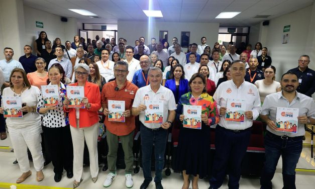 ANDRÉS PINTOS Y HÉCTOR GARCÍA Y FIRMAN ACUERDO POR LA PAZ Y SEGURIDAD ESCOLAR EN CONALEP DEL MUNICIPIO DE GUADALUPE