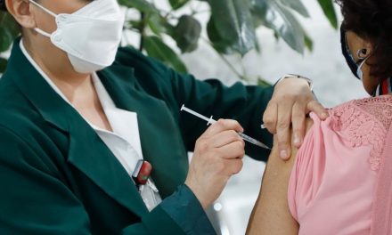 IMSS EXTENDERÁ VACUNACIÓN CONTRA INFLUENZA, COVID-19 Y VPH HASTA NUEVO AVISO