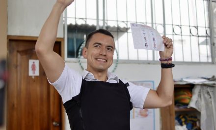 DANIEL NOBOA ES REELECTO COMO PRESIDENTE DE ECUADOR HASTA 2029
