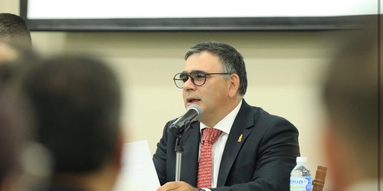 MARIO GARZA CASTILLO PRESENTA SEGUNDO INFORME DE ACTIVIDADES AL FRENTE DE LA FACDYC