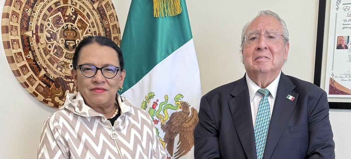 CLAUDIA SHEINBAUM INVITA AL PAPA LEÓN XIV A VISITAR MÉXICO