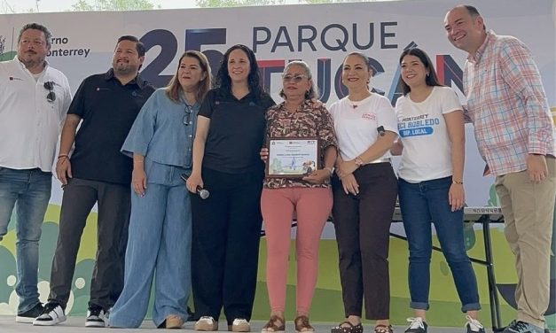 RAFAEL RAMOS CELEBRA A LO GRANDE 25 ANIVERSARIO DEL PARQUE TUCÁN EN MONTERREY