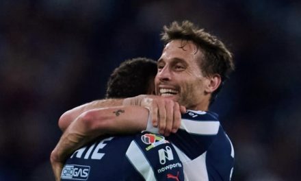 RAYADOS TOMA VENTAJA EN LOS CUARTOS DE FINAL DEL CLAUSURA 2025