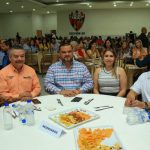 CELEBRA EN GRANDE CARLOS RODRIGUEZ “EL CUATE” A LOS MAESTROS EN SU DÍA