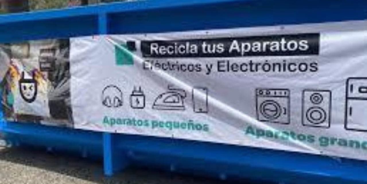 DAVID DE LA PEÑA MARROQUÍN INVITA A RECICLAR CON DRIVE THRU EN SANTIAGO