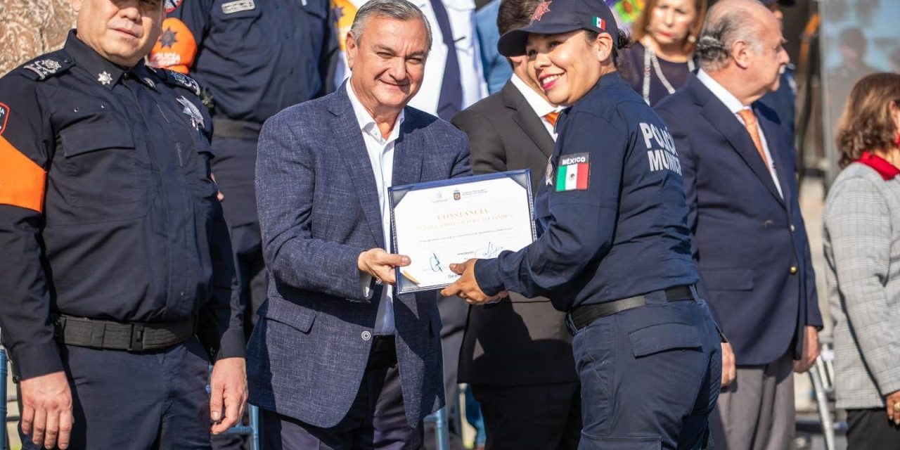 HÉCTOR GARCÍA DESTACA A LA POLICÍA DE GUADALUPE COMO LA MEJOR DE NUEVO LEÓN