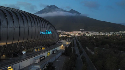 HÉCTOR GARCÍA ANUNCIA PROYECTO COMERCIAL Y HABITACIONAL JUNTO AL ESTADIO DE RAYADOS