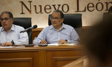 ANDRÉS MIJES IMPLEMENTA CAMBIOS AL REGLAMENTO VIAL POR ‘MINI CHOQUES’ EN ESCOBEDO