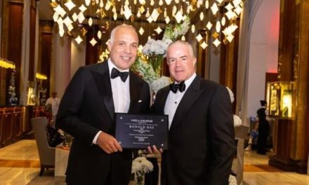 EL REGIOMONTANO RAÚL ROCHA CANTÚ RECIBE PREMIO ESTRELLA ORIÓN 2025