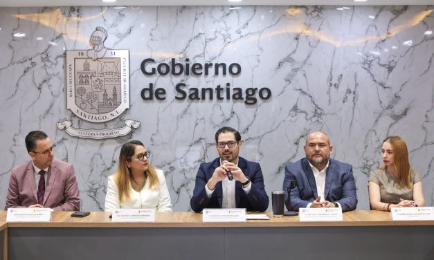 DAVID DE LA PEÑA FIRMA UNA CARTA COMPROMISO DE NO VIOLENCIA POLÍTICA CONTRA LAS MUJERES POR RAZÓN DE GÉNERO EN SANTIAGO