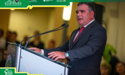DR. MARIO ALBERTO GARZA CASTILLO ASISTE A CEREMONIA POR LOS 200 AÑOS DEL COLEGIO DE ABOGADOS DE NUEVO LEÓN
