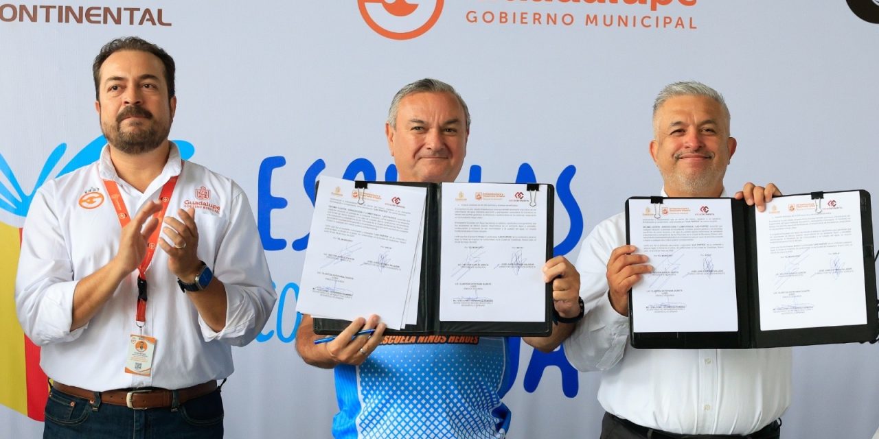 HÉCTOR GARCÍA Y ARCA CONTINENTAL LANZAN PROGRAMA “ESCUELAS CON AGUA” EN GUADALUPE