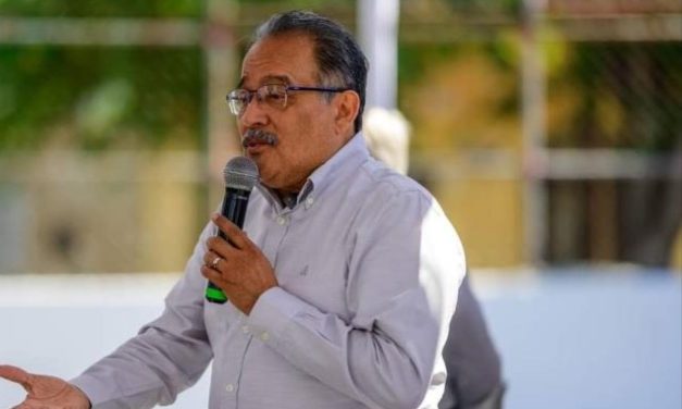 ANDRÉS MIJES EXIGE A AYD “REPARAR FUGAS DE DRENAJE EN ESCOBEDO”