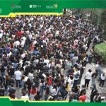 MARIO GARZA MOTIVA A 3 MIL 400 ASPIRANTES DURANTE EXAMEN DE INGRESO A LA FACULTAD DE DERECHO