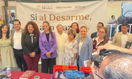 CLARA LUZ FLORES IMPULSA “SÍ AL DESARME, SÍ A LA PAZ” EN SALAMANCA