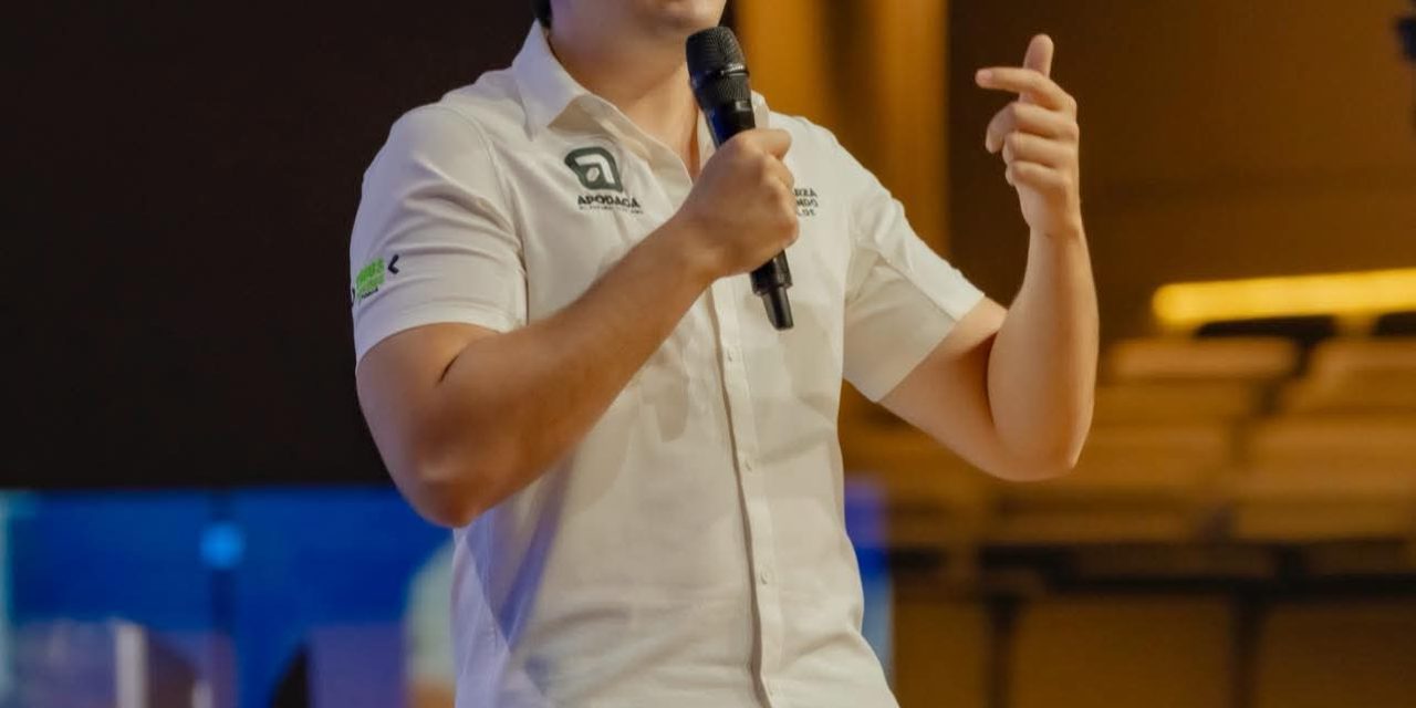 CÉSAR GARZA ARREDONDO INVITA A SESIÓN INFORMATIVA SOBRE BECAS DEL 100 % EN MAESTRÍA