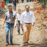 DAVID DE LA PEÑA SUPERVISA AVANCES DE OBRAS VIALES EN LA COLONIA SAN JUAN
