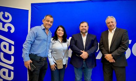 MIGUEL ÁNGEL SALAZAR INAUGURA EL PRIMER CENTRO DE ATENCIÓN TELCEL EN LA REGIÓN CITRÍCOLA