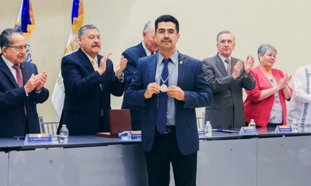 SANTOS GUZMÁN DA LA BIENVENIDA A NUEVO DIRECTOR DE LA FACULTAD DE CIENCIAS DE LA TIERRA
