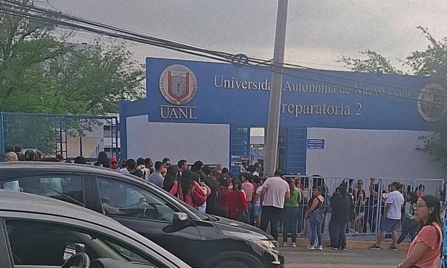 MILES DE ASPIRANTES PRESENTAN EXAMEN DE ADMISIÓN A PREPARATORIAS DE LA UANL