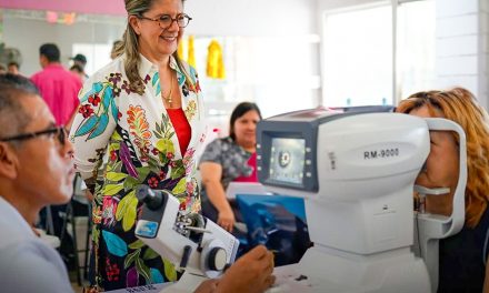 MARTHA HERRERA ENTREGA MÁS DE 58 MIL LENTES GRATUITOS EN NUEVO LEÓN CON “AYUDAMOS CON LA NUEVA RUTA”