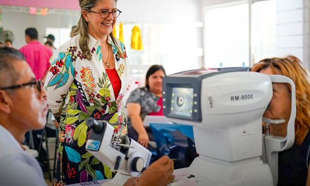 MARTHA HERRERA ENTREGA MÁS DE 58 MIL LENTES GRATUITOS EN NUEVO LEÓN CON “AYUDAMOS CON LA NUEVA RUTA”