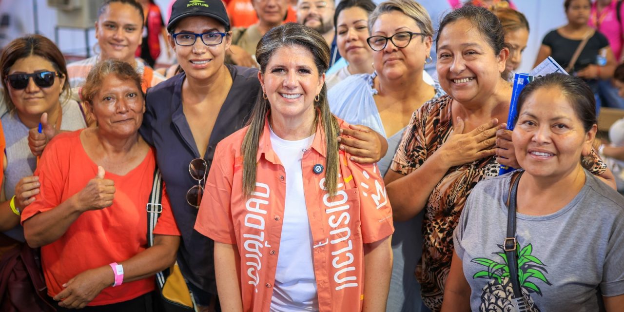 MARTHA HERRERA RENUEVAN TARJETAS PARA APOYAR A CUIDADORAS, PERSONAS CON DISCAPACIDAD Y JEFAS DE FAMILIA
