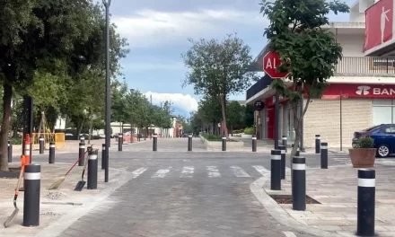 MAURICIO FERNÁNDEZ IMPULSA RETIRO DE BOLARDOS EN EL CASCO DE SAN PEDRO