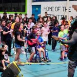 DANIEL ACOSTA LLEVA CONCIERTO EDUCATIVO CONTRA EL BULLYING A ESCUELA INCLUSIVA