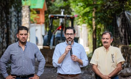 DAVID DE LA PEÑA MARROQUÍN ENTREGA Y ARRANCA NUEVAS OBRAS DE PAVIMENTACIÓN EN SANTIAGO