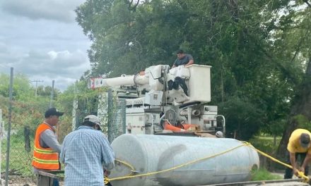 DAVID SÁNCHEZ CUMPLE PROMESA Y ENTREGA TANQUE DE AGUA EN HACIENDA LAS ANACUAS
